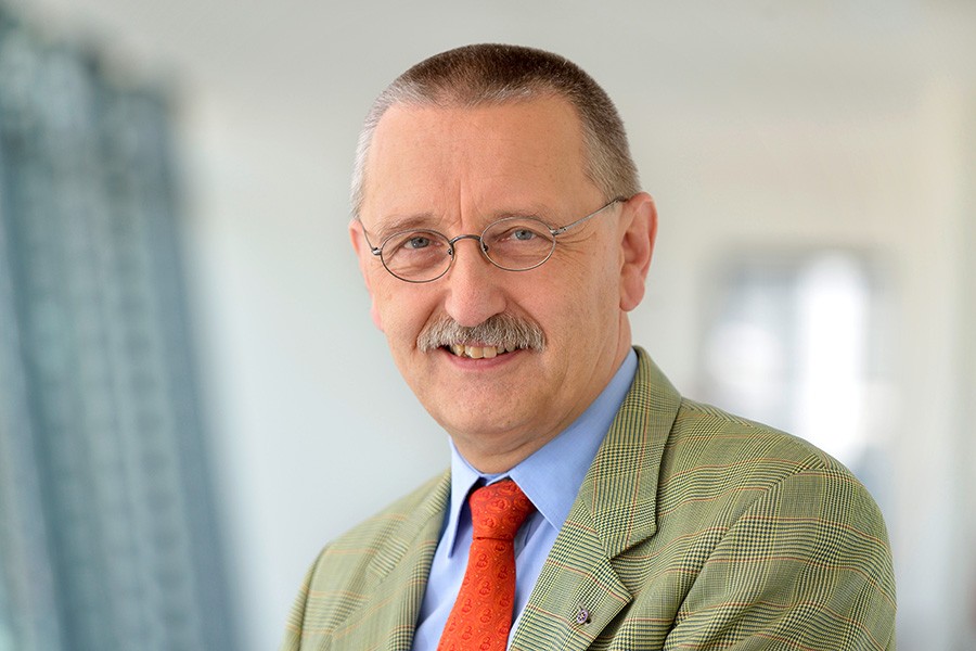 Zum Artikel "FAU-Kanzler a. D. ist neuer kommissarischer Vorstand der Stiftung KU Eichstätt Ingolstadt"