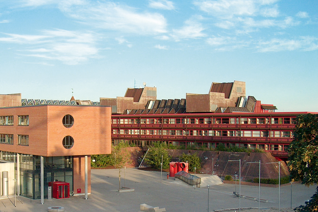 Zum Artikel "Seminargebäude am Fachbereich Wirtschaftswissenschaften wieder in Betrieb"