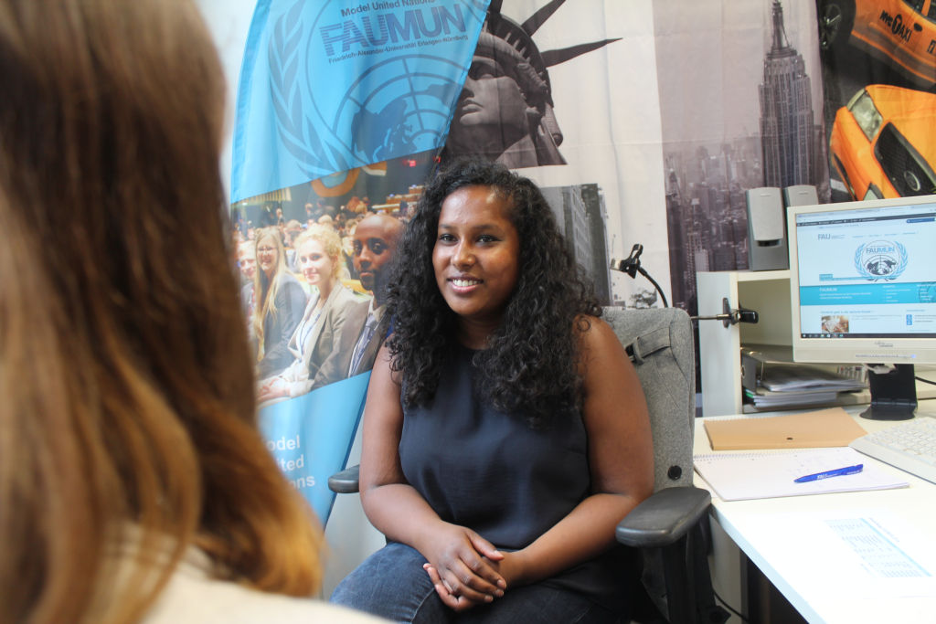 Zum Artikel "Nachwuchs-Diplomaten gesucht"