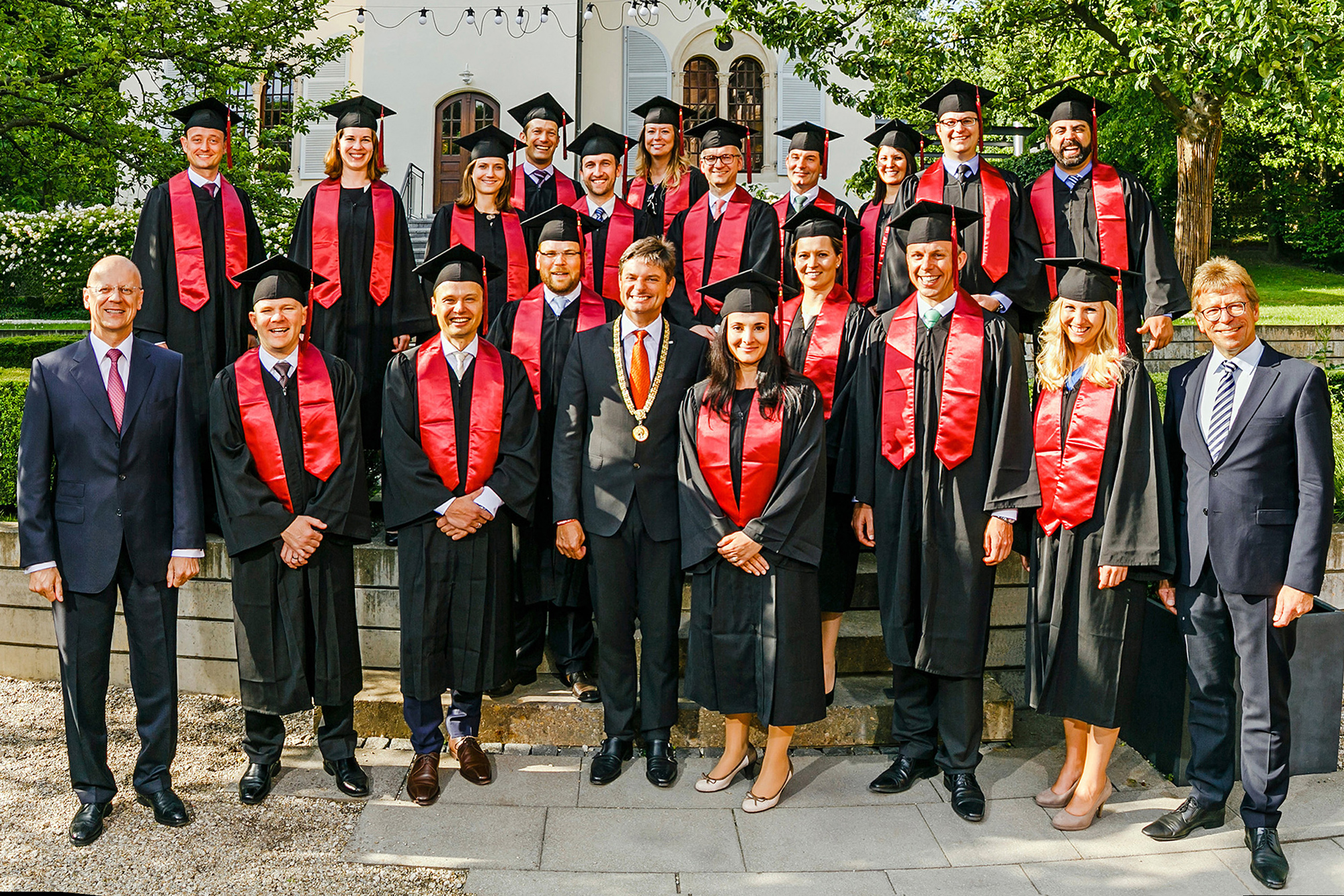 Zum Artikel "Gut gerüstet fürs Management"