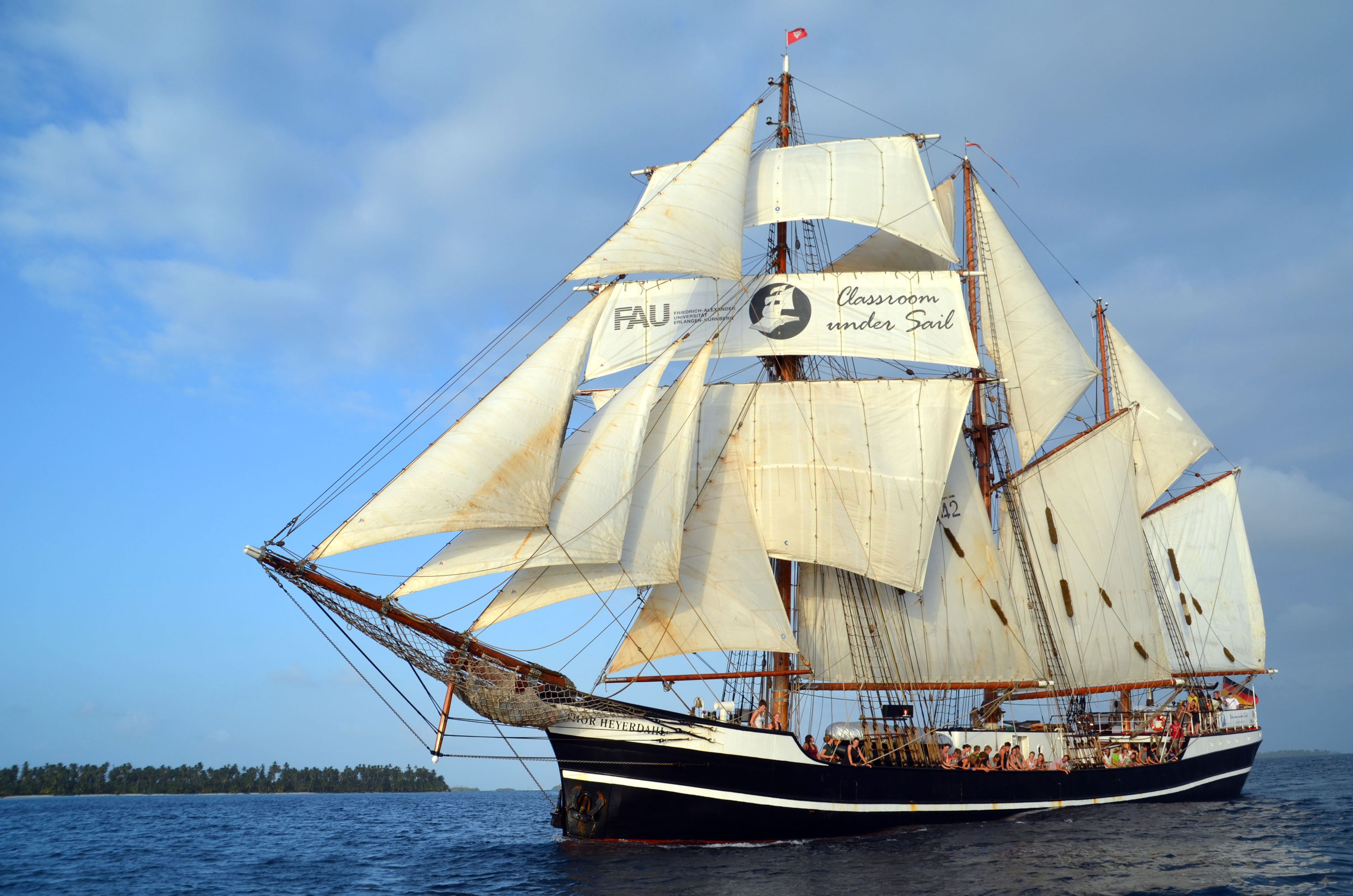 Zum Artikel "Deutschlandfunk: „Klassenzimmer unter Segeln“"