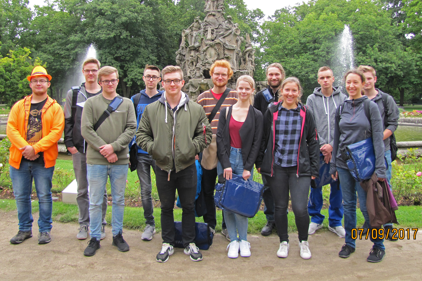 Zum Artikel "15 neue Auszubildende an der FAU"