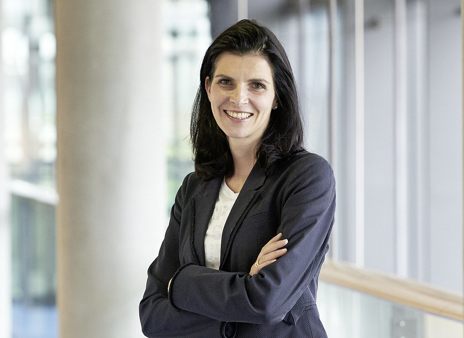 Zum Artikel "3sat: Prof. Dr. Evi Hartmann über die Wirtschaft während der Corona-Pandemie"