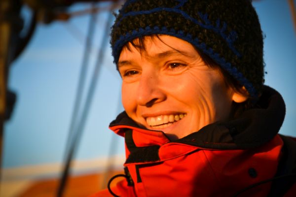 Zum Artikel "Dr. Ruth Merk zum „Klassenzimmer unter Segeln“ im BR"