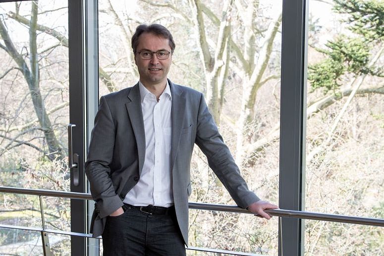 Zum Artikel "ARD: Prof. Überla über Masern-Epidemien und Impfpflicht"