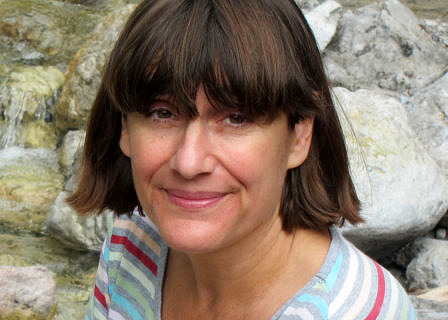 Zum Artikel "FAU verleiht Professorin Magdalena Götz den Jakob-Herz-Preis 2020"