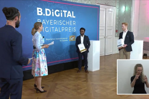 Zum Artikel "Bayerischer Digitalpreis geht an FAU-Gründer Sagithjan Surendra"