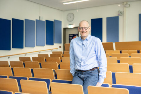 Alumni-Interview mit Dr. Bernd Montag an der Naturwissenschaftichen Fakultät der FAU, Juli 2024 (Bild: G. Iannicelli)