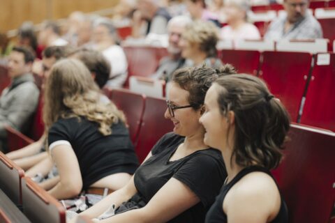 #FAUwissenwollen: Science-Slam Bier, Liebe etc. – wo die Forschung hinfällt. Bild: Giulia Iannicelli