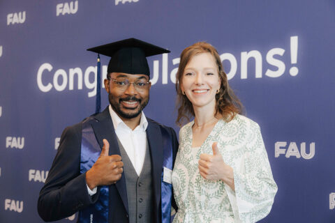 Zum Artikel "Doktorandenfeier und Jubiläum: FAU würdigt ihre Promovierten"