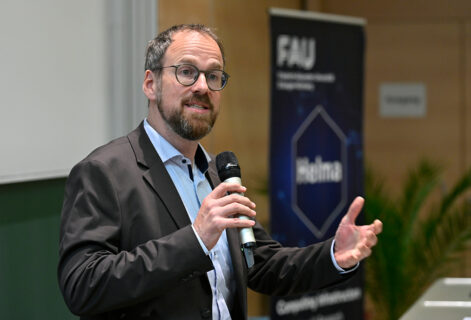 Offizielle Einweihung von Helma am NHR@FAU. (Bild: FAU/Harald Sippel)