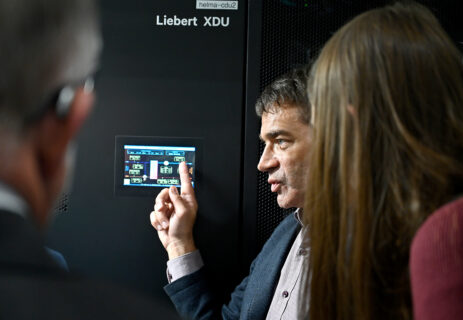 Offizielle Einweihung von Helma am NHR@FAU. (Bild: FAU/Harald Sippel)