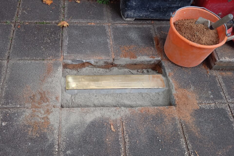 Zum Artikel "Gegen das Vergessen: Stolperschwelle erinnert an Opfer des Nationalsozialismus"
