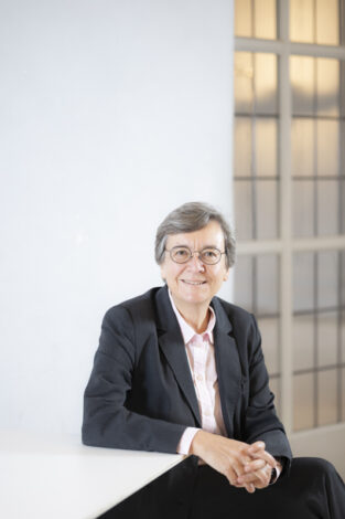 Bild Prof. Kathrin Möslein öffnen