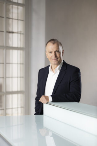 Bild 2025-10-22_Hirsch_VP-Prof.-Dr.-Andreas-Hirsch_Giulia-Iannicelli_3720 öffnen