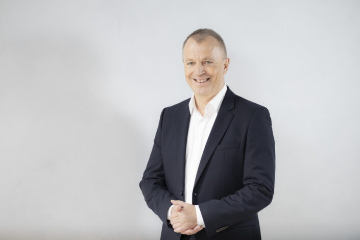 Bild 2025-10-22_Hirsch_VP-Prof.-Dr.-Andreas-Hirsch_Giulia-Iannicelli_3841 öffnen